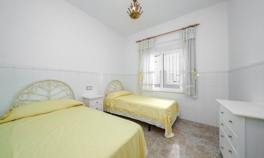 Återförsäljning - Bungalows -
Pilar de la Horadada - Torre de la Horadada