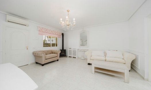 Resale - Terraced Houses -
Benijófar