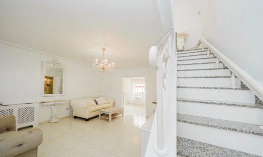 Resale - Terraced Houses -
Benijófar