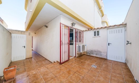 Återförsäljning - Radhus -
Orihuela Costa - La Zenia