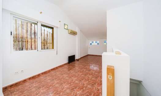 Återförsäljning - Radhus -
Orihuela Costa - La Zenia