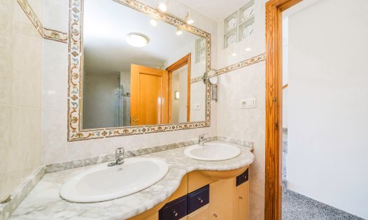 Återförsäljning - Radhus -
Orihuela Costa - La Zenia