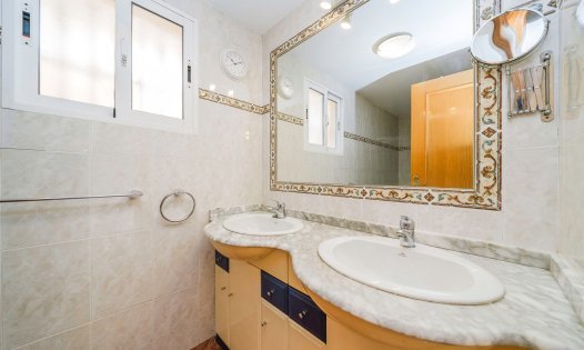 Återförsäljning - Radhus -
Orihuela Costa - La Zenia