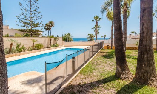 Resale - Luxury Villas -
Orihuela Costa - Dehesa de Campoamor