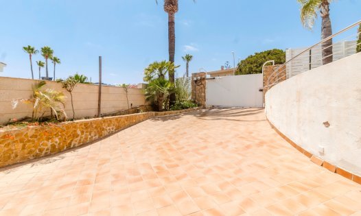 Resale - Luxury Villas -
Orihuela Costa - Dehesa de Campoamor