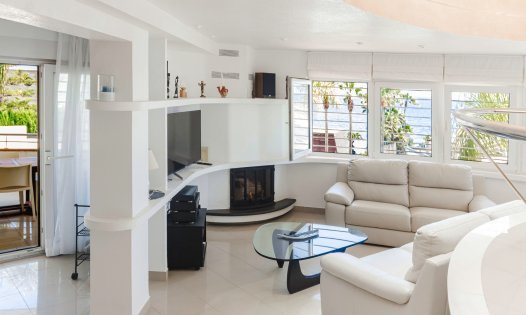 Resale - Luxury Villas -
Orihuela Costa - Dehesa de Campoamor