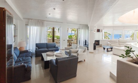 Resale - Luxury Villas -
Orihuela Costa - Dehesa de Campoamor