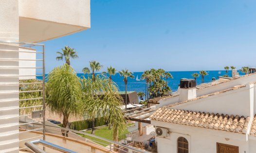 Resale - Luxury Villas -
Orihuela Costa - Dehesa de Campoamor