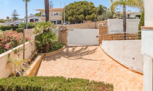 Resale - Luxury Villas -
Orihuela Costa - Dehesa de Campoamor