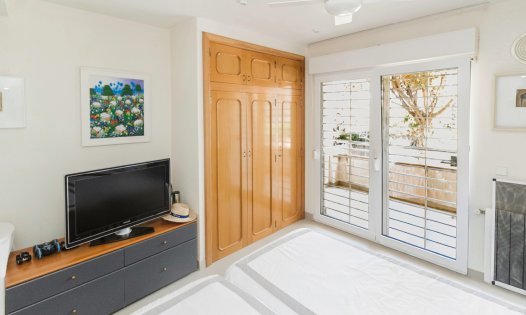 Resale - Luxury Villas -
Orihuela Costa - Dehesa de Campoamor