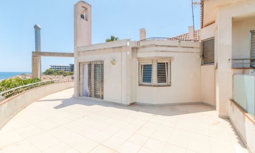 Resale - Luxury Villas -
Orihuela Costa - Dehesa de Campoamor