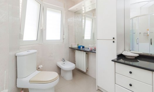 Resale - Luxury Villas -
Orihuela Costa - Dehesa de Campoamor