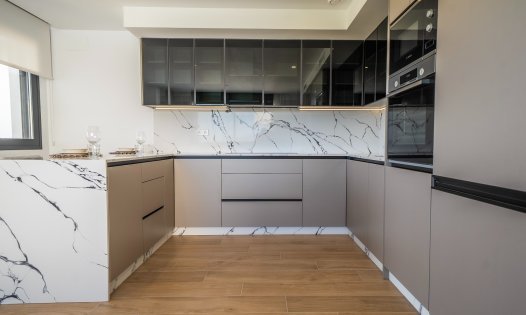 Segunda mano - Casas Adosadas -
Algorfa