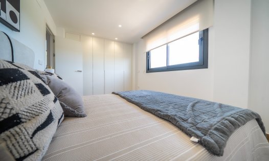 Segunda mano - Casas Adosadas -
Algorfa