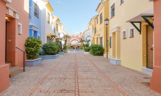 Videresalg - Bungalower -
San Javier - Roda