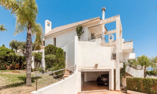 Resale - Luxury Villas -
Orihuela Costa - Dehesa de Campoamor