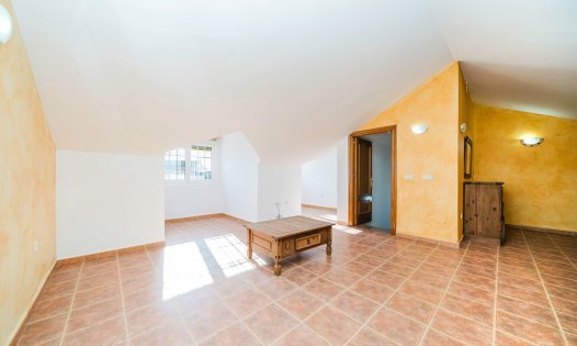 Herverkoop - Rijtjeshuizen -
Balsicas