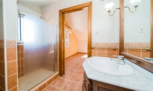 Herverkoop - Rijtjeshuizen -
Balsicas