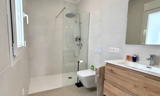 Återförsäljning - Villor -
Rojales