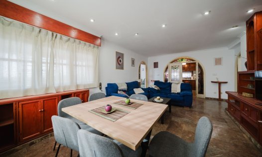 Resale - Country Houses -
ALICANTE - Alicante