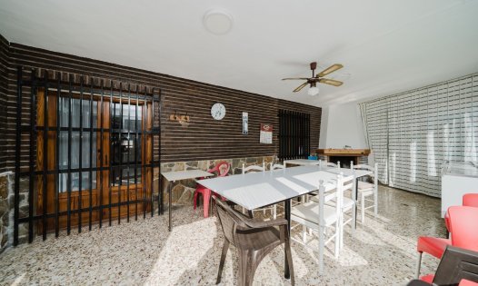 Resale - Country Houses -
ALICANTE - Alicante