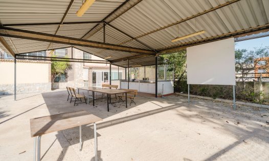 Resale - Country Houses -
ALICANTE - Alicante