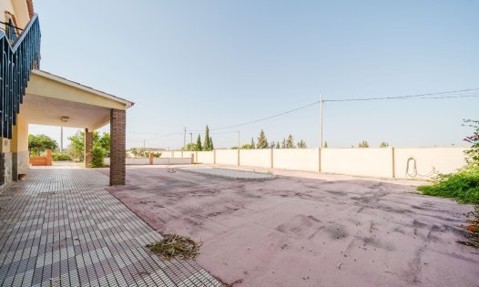 Resale - Country Houses -
ALICANTE - Alicante