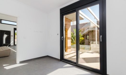 Herverkoop - Villa's -
Torrevieja - La Mata - Torrevieja