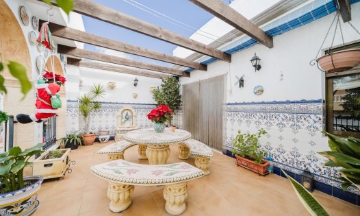 Resale - Villas -
Guardamar del Segura