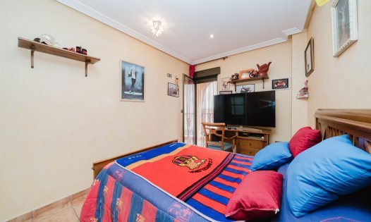 Resale - Villas -
Guardamar del Segura