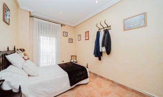 Resale - Villas -
Guardamar del Segura