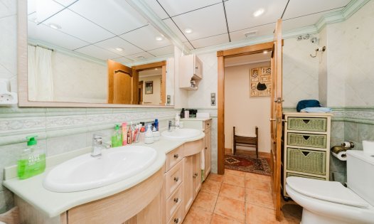 Resale - Villas -
Guardamar del Segura
