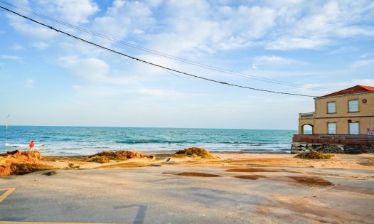 Resale - Villas -
Guardamar del Segura