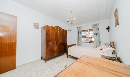 Segunda mano - Casas Adosadas -
Pilar de la Horadada