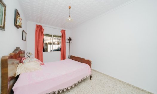 Segunda mano - Casas Adosadas -
Pilar de la Horadada