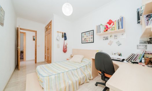 Segunda mano - Casas Adosadas -
Pilar de la Horadada