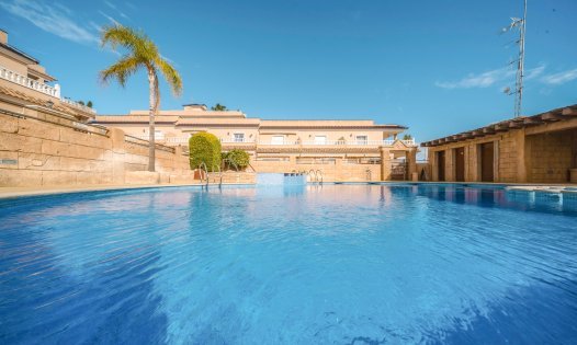 Återförsäljning - Radhus -
Orihuela Costa - Villamartin