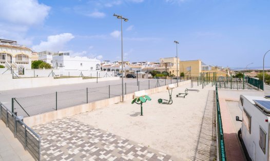 Wiederverkauf - Villen -
Orihuela Costa - Villamartin