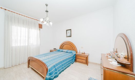 Segunda mano - Casas Adosadas -
Pilar de la Horadada