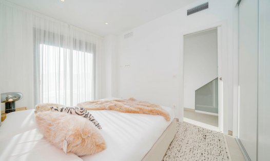 Segunda mano - Casas Adosadas -
Pilar de la Horadada