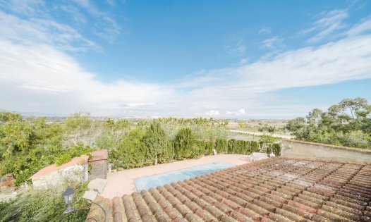 Återförsäljning - Hus på landet -
Guardamar del Segura