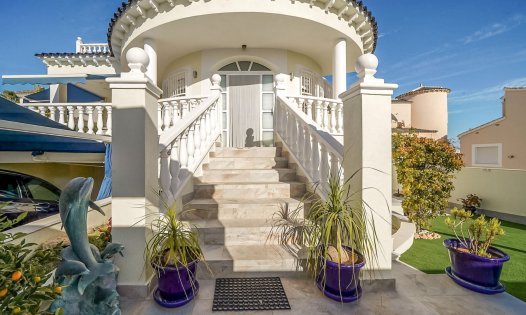 Wiederverkauf - Villen -
Pilar de la Horadada - Pinar de Campoverde