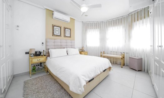 Wiederverkauf - Villen -
Pilar de la Horadada - Pinar de Campoverde