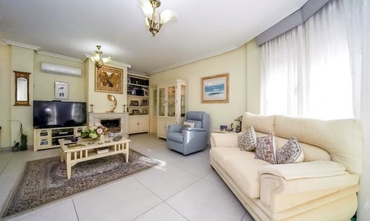 Wiederverkauf - Villen -
Pilar de la Horadada - Pinar de Campoverde