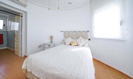 Wiederverkauf - Villen -
Pilar de la Horadada - Pinar de Campoverde