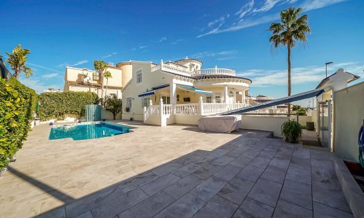 Wiederverkauf - Villen -
Pilar de la Horadada - Pinar de Campoverde