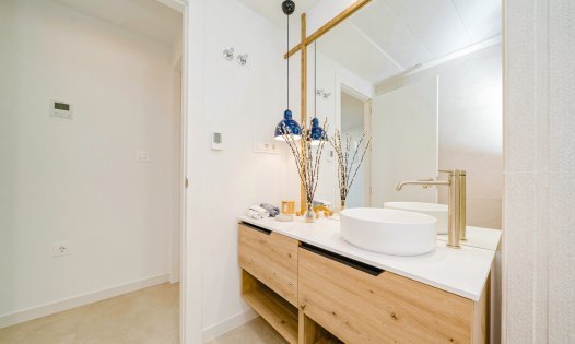 Återförsäljning - Villor -
Baños y mendigo - Baños y Mendigo