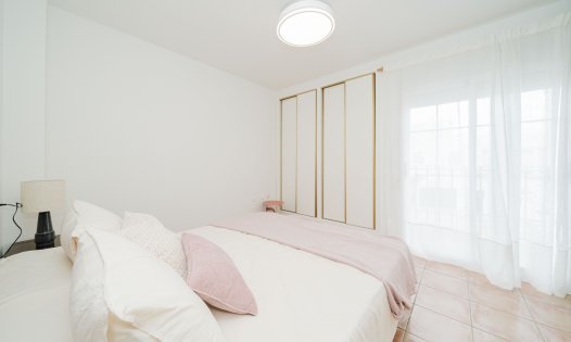 Herverkoop - Rijtjeshuizen -
San Pedro del Pinatar - El Moj&oacute;n