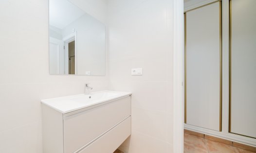 Herverkoop - Rijtjeshuizen -
San Pedro del Pinatar - El Moj&oacute;n