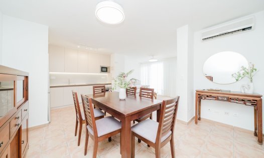 Herverkoop - Rijtjeshuizen -
San Pedro del Pinatar - El Moj&oacute;n